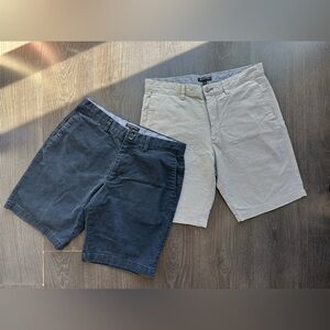 Banana Republic Men's Shorts 9” - Size 33